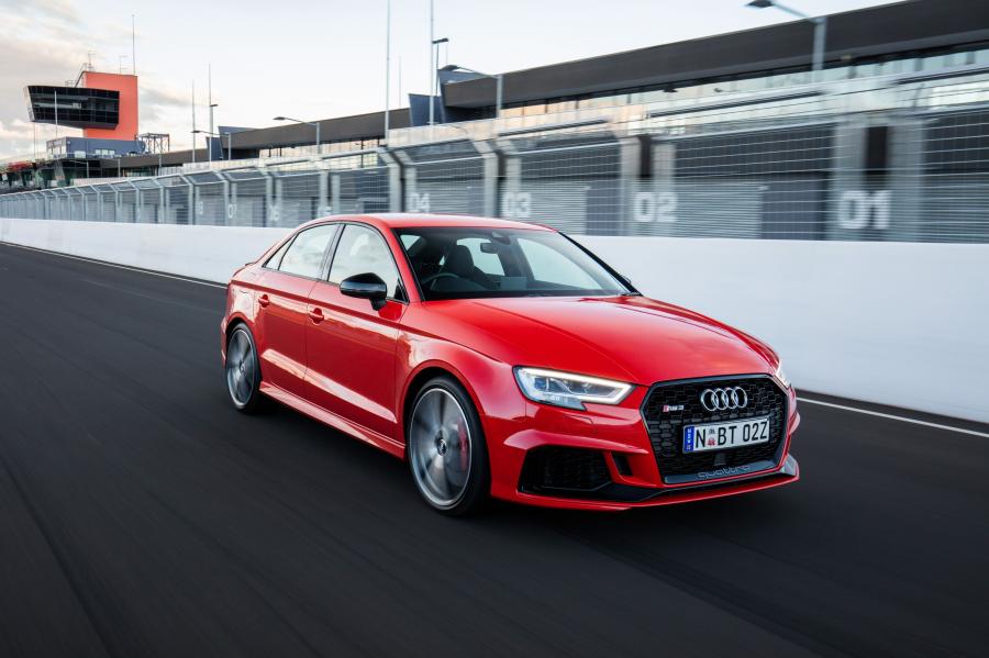  Audi RS3 Sedan (8V) 2017 года  (AU) (фото 6 из 37)